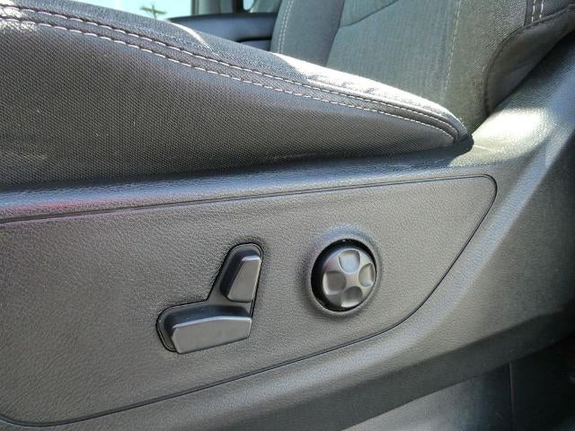 2020 RAM 1500 Big Horn 4x4 Crew Cab 5'7" Box