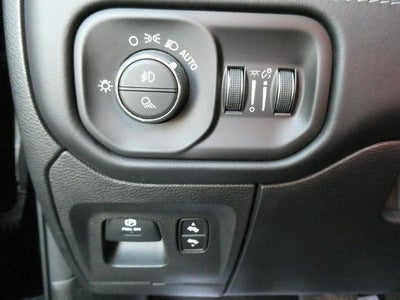 2021 RAM 1500 Limited Crew Cab 4x4 5'7' Box