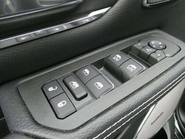 2025 RAM 1500 Laramie 4x4 Crew Cab 5'7" Box