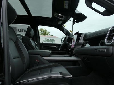 2025 RAM 1500 Laramie 4x4 Crew Cab 5'7" Box