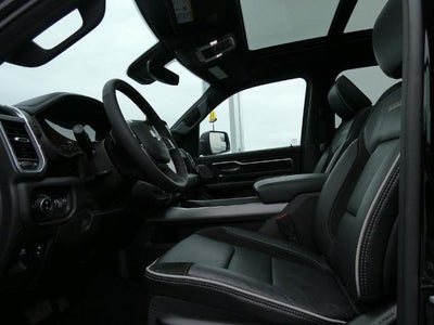 2025 RAM 1500 Laramie 4x4 Crew Cab 5'7" Box