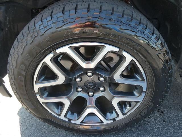 2025 RAM 1500 Laramie 4x4 Crew Cab 5'7" Box