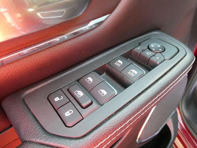 2025 RAM 1500 Laramie 4x4 Crew Cab 5'7" Box
