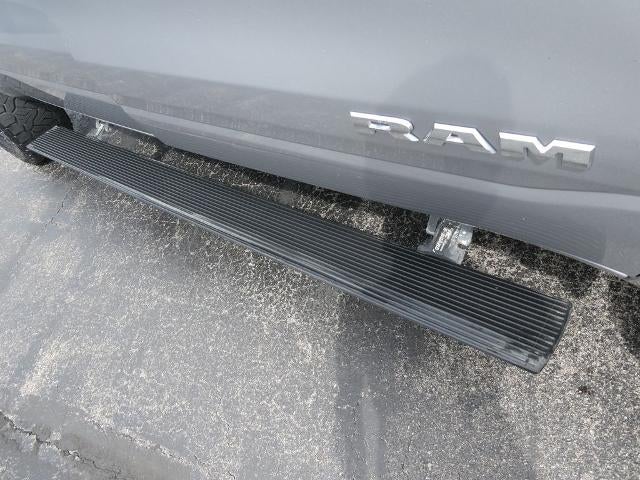 2024 RAM 1500 Laramie Crew Cab 4x4 5'7' Box