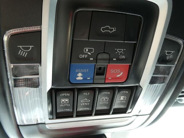 2024 RAM 1500 Laramie Crew Cab 4x4 5'7' Box