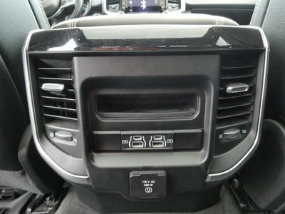 2021 RAM 1500 Laramie Crew Cab 4x4 5'7' Box