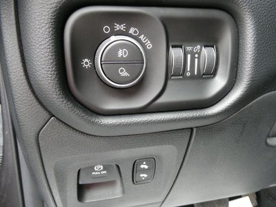 2021 RAM 1500 Laramie Crew Cab 4x4 5'7' Box
