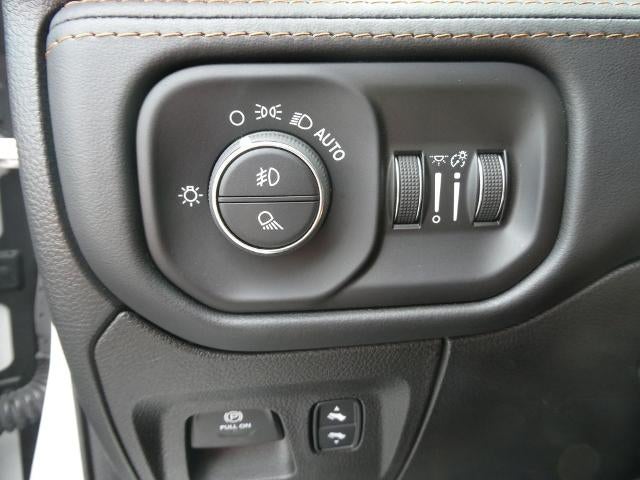 2022 RAM 1500 Longhorn 4x4 Crew Cab 6'4" Box