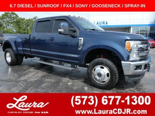 2017 Ford Super Duty F-350 DRW Lariat 4WD Crew Cab 8' Box