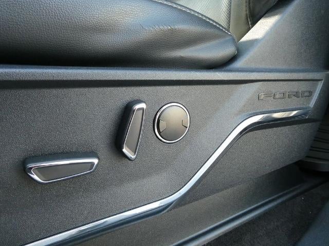 2021 Ford F-150 LARIAT 4WD SuperCrew 5.5' Box