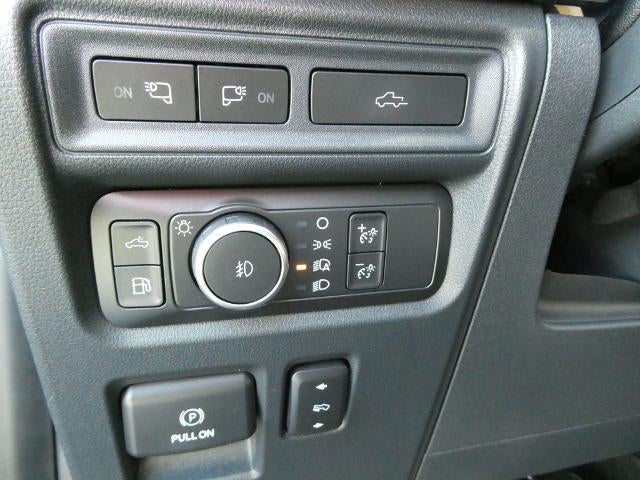 2021 Ford F-150 LARIAT 4WD SuperCrew 5.5' Box