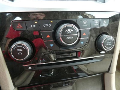 2014 Chrysler 300 4dr Sdn RWD