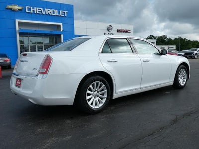 2014 Chrysler 300 4dr Sdn RWD