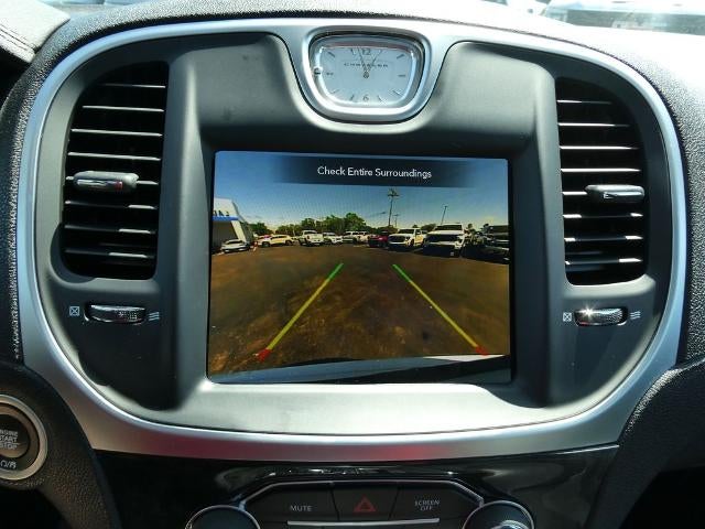 2023 Chrysler 300 Touring L