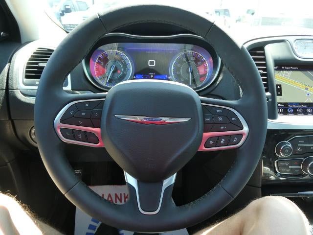 2023 Chrysler 300 Touring L