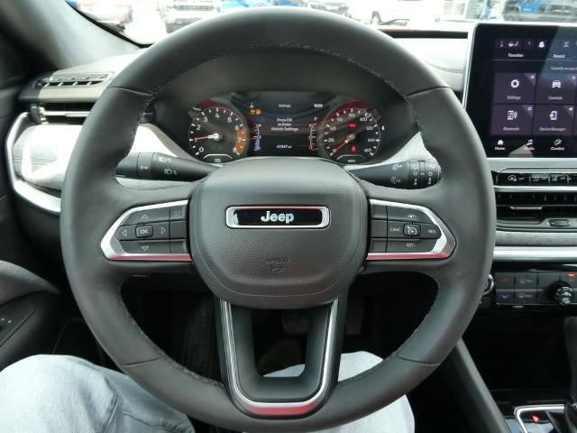 2023 Jeep Compass Latitude Lux FWD