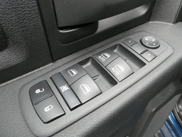 2022 RAM 2500 Tradesman 4x4 Crew Cab 6'4" Box