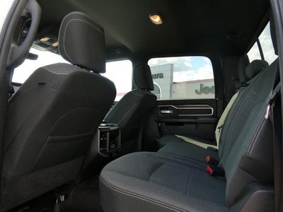 2022 RAM 2500 Big Horn Crew Cab 4x4 6'4' Box