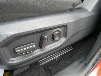 2025 Toyota Tundra 4WD 4WD Limited CrewMax 5.5' Bed (Natl)