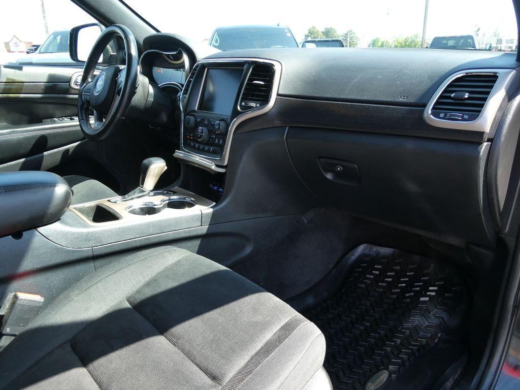 2017 Jeep Grand Cherokee Laredo 4x4