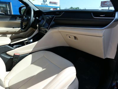 2023 Jeep Grand Cherokee L Limited 4x4