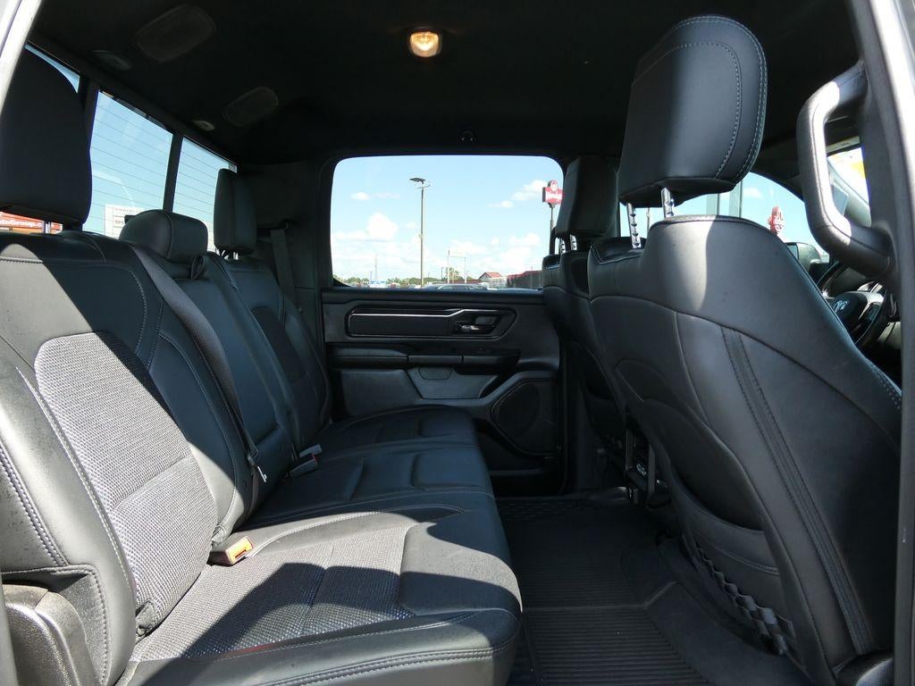 2020 RAM 1500 Big Horn Crew Cab 4x4 5'7" Box