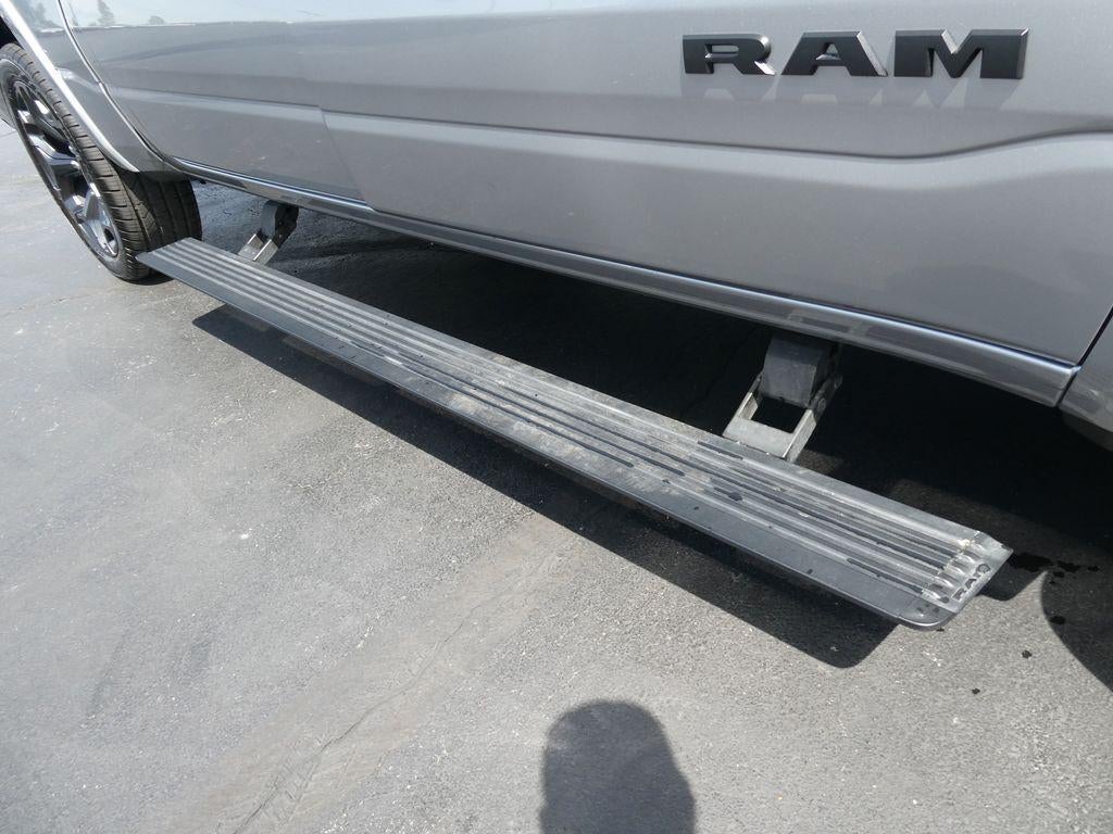 2023 RAM 1500 Limited Crew Cab 4x4 5'7" Box