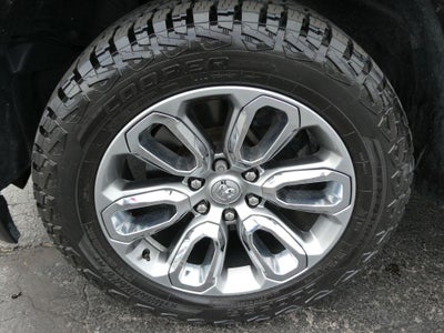 2022 RAM 1500 Laramie Crew Cab 4x4 5'7" Box