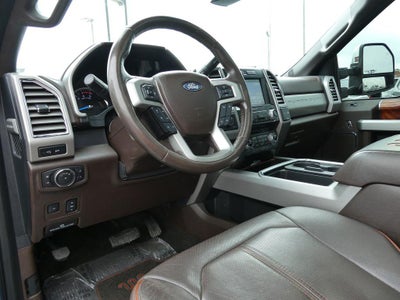 2017 Ford Super Duty F-250 SRW Lariat