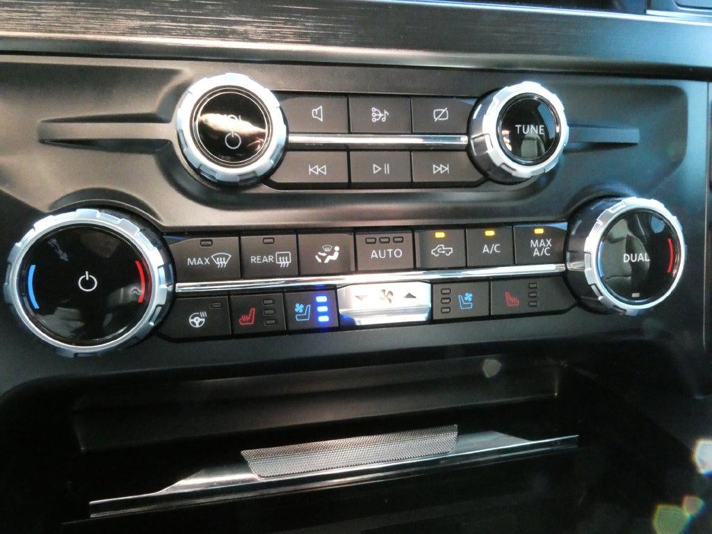 2023 Ford F-350 LARIAT