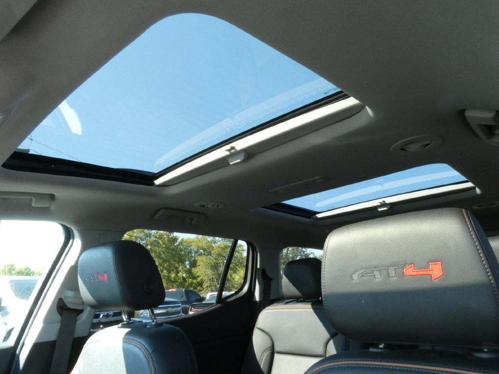2022 GMC Acadia AT4