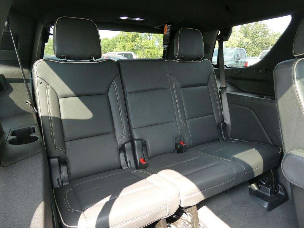 2025 GMC Yukon Elevation