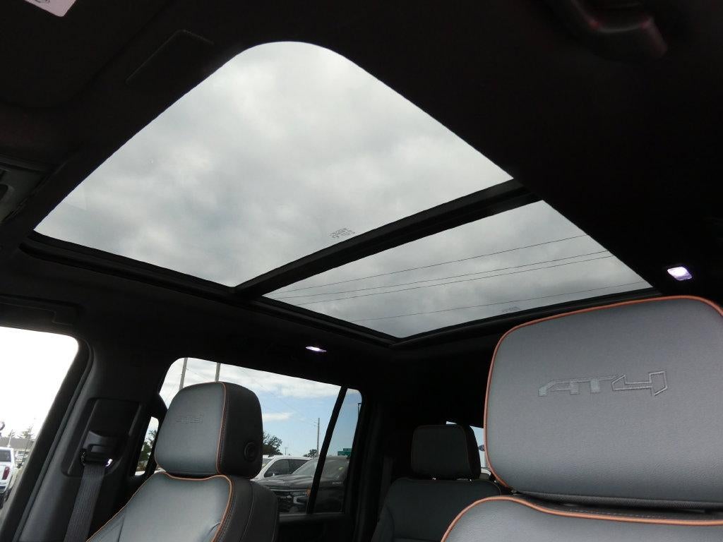 2025 GMC Yukon XL AT4