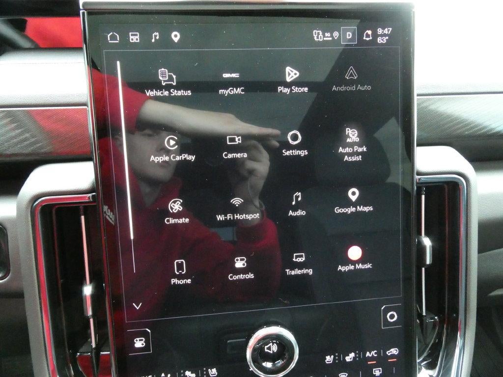 2025 GMC Yukon XL AT4