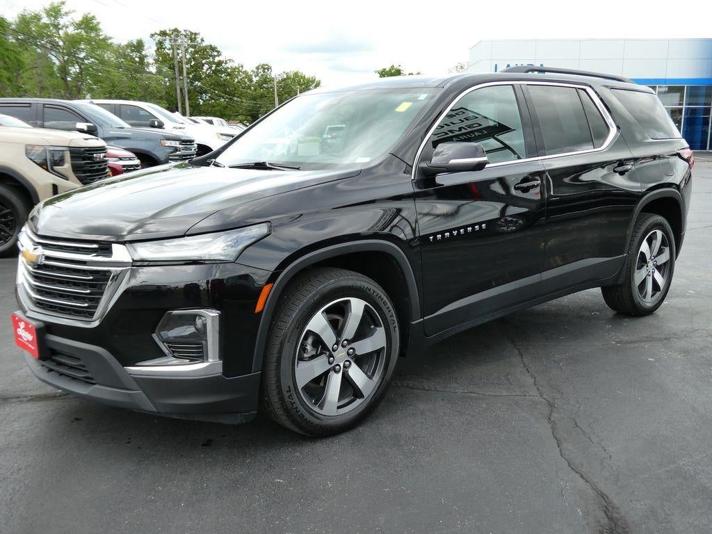 2023 Chevrolet Traverse LT Leather