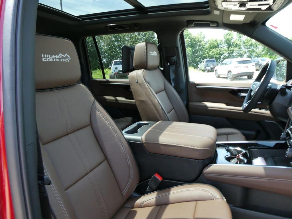 2026 Chevrolet Suburban High Country - Photo 10