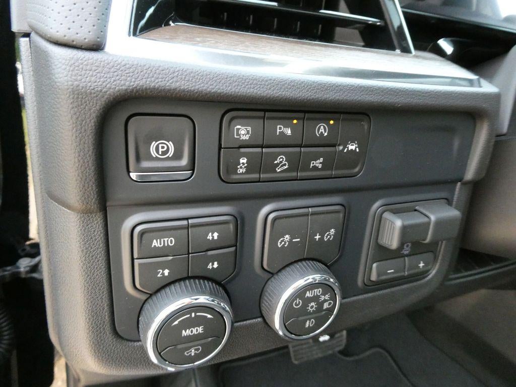2026 Chevrolet Suburban High Country - Photo 23