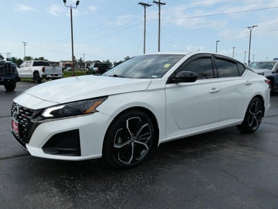 2023 Nissan Altima SR FWD