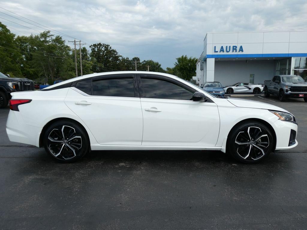 2023 Nissan Altima SR FWD