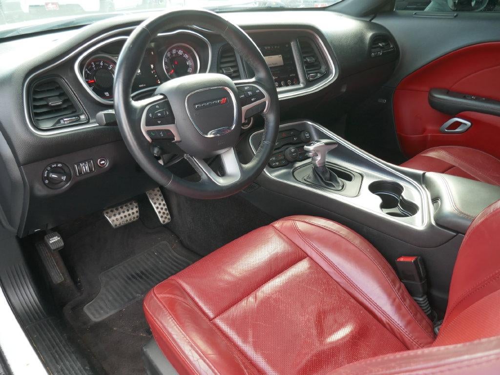 2016 Dodge Challenger SXT Plus