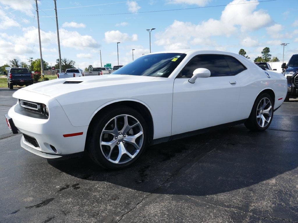 2016 Dodge Challenger SXT Plus