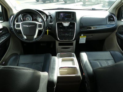2014 Chrysler Town & Country Touring