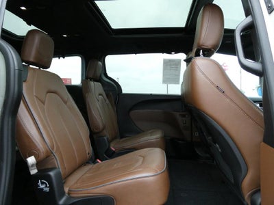 2021 Chrysler Pacifica Limited AWD