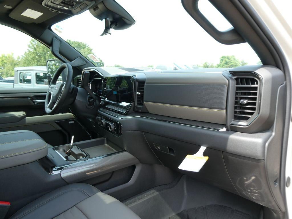 2026 Chevrolet Silverado 2500 HD ZR2 - Photo 14
