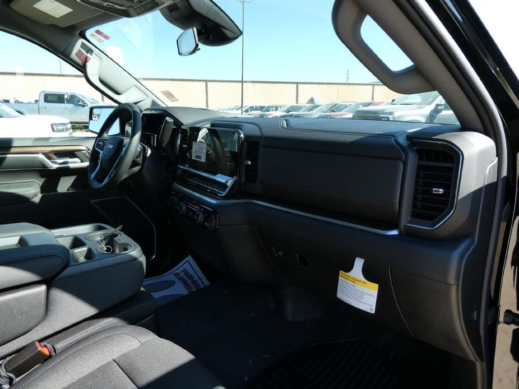 2026 Chevrolet Silverado 1500 LT - Photo 10