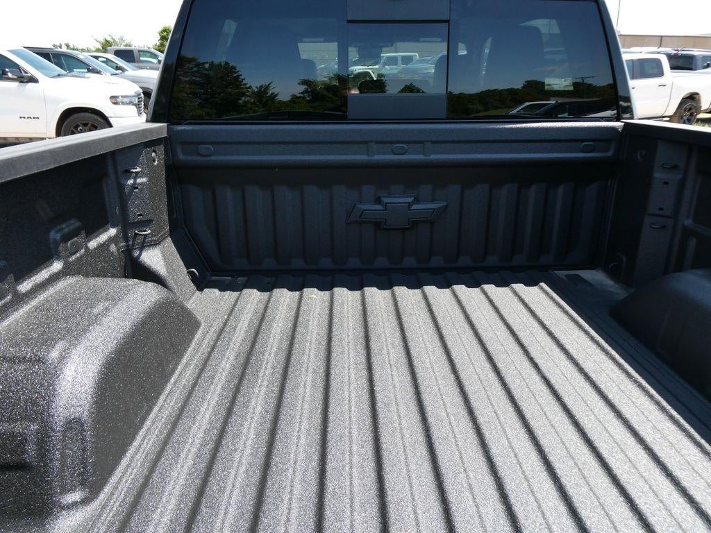 2026 Chevrolet Silverado 1500 ZR2 - Photo 8