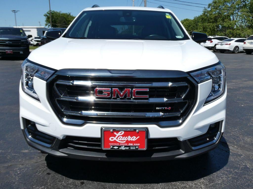 2023 GMC Terrain AT4