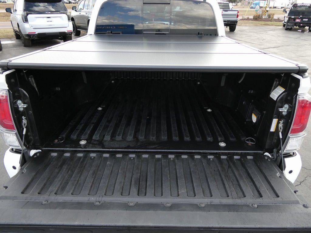 2022 Toyota Tacoma 4WD SR