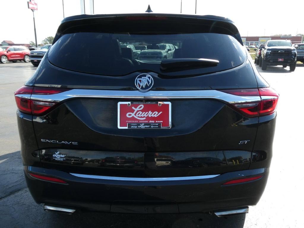 2020 Buick Enclave Essence