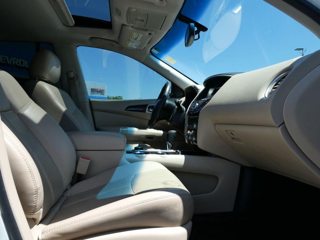 2016 Nissan Pathfinder Platinum
